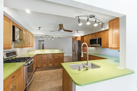 2326 NW 120th Way Coral Springs FL 33065