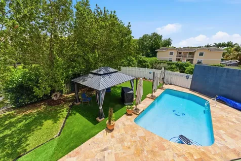 2326 NW 120th Way Coral Springs FL 33065