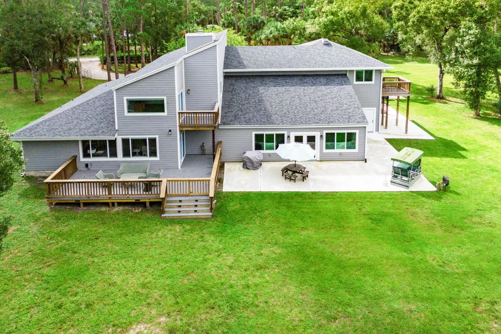 12151 Old Indiantown Road Jupiter FL 33478