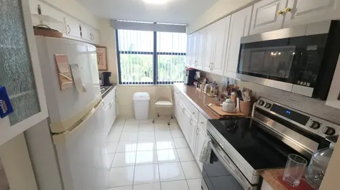 2455 Lindell Boulevard Delray Beach FL 33444