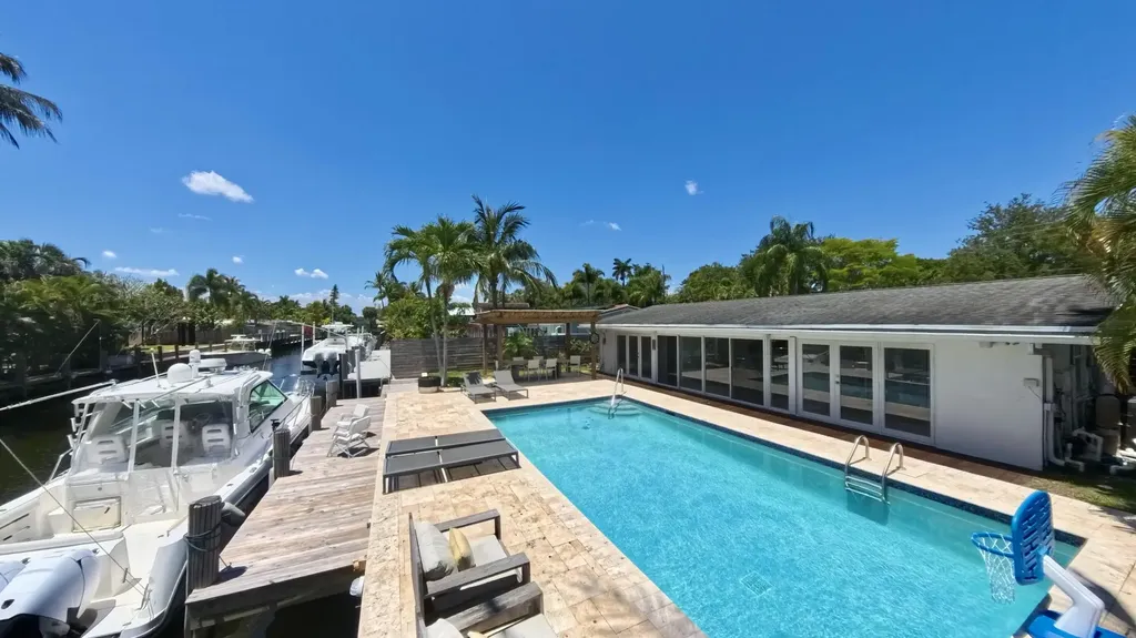 1704 SW 4th Court Fort Lauderdale FL 33312