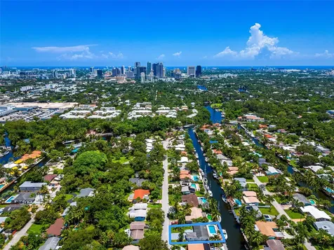 1704 SW 4th Court Fort Lauderdale FL 33312