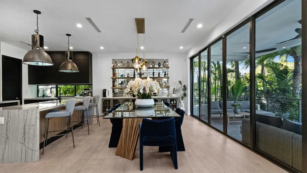 823 Ponce De Leon Drive Fort Lauderdale FL 33316