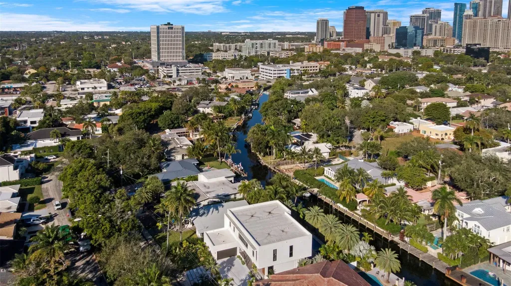 823 Ponce De Leon Drive Fort Lauderdale FL 33316