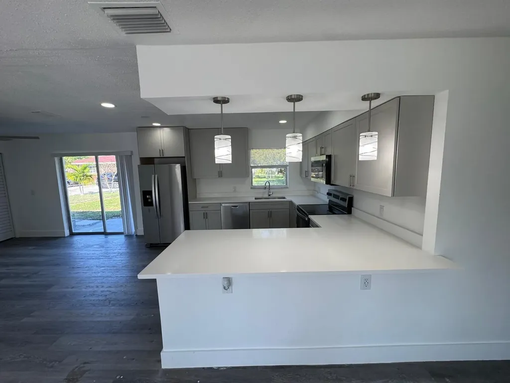 4010 NE 6th Avenue Deerfield Beach FL 33064