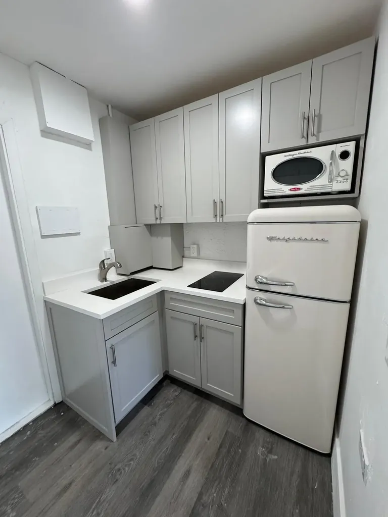 4010 NE 6th Avenue Deerfield Beach FL 33064