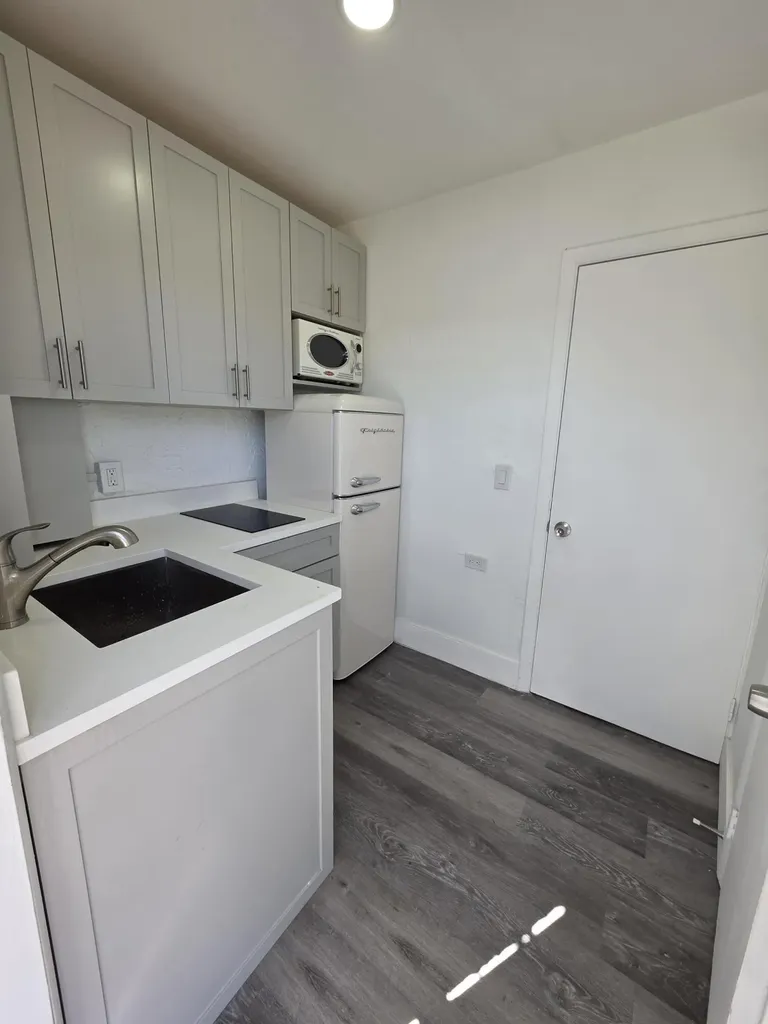 4010 NE 6th Avenue Deerfield Beach FL 33064