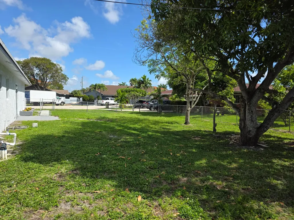 4010 NE 6th Avenue Deerfield Beach FL 33064