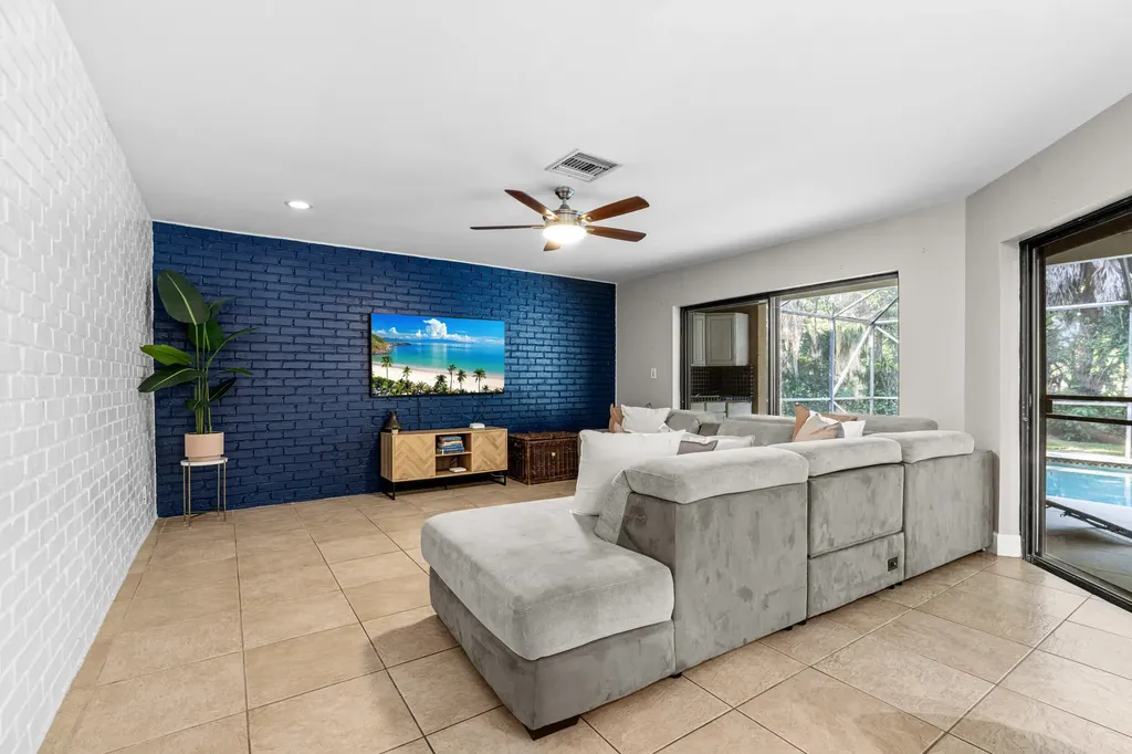 10264 Crosswind Road Boca Raton FL 33498