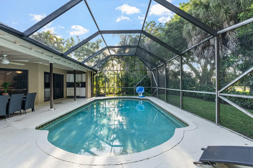 10264 Crosswind Road Boca Raton FL 33498