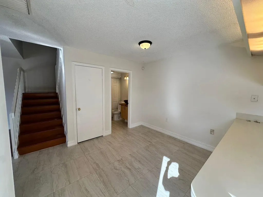 5718 57th Way West Palm Beach FL 33409