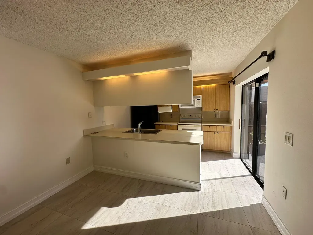 5718 57th Way West Palm Beach FL 33409
