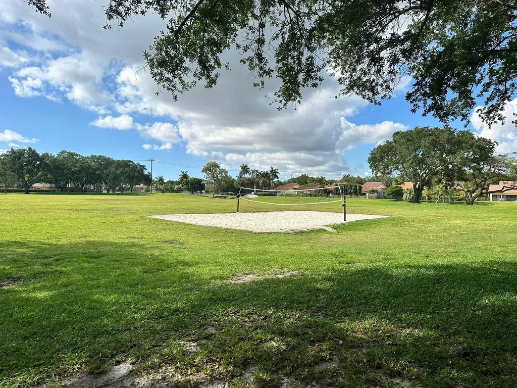 5718 57th Way West Palm Beach FL 33409