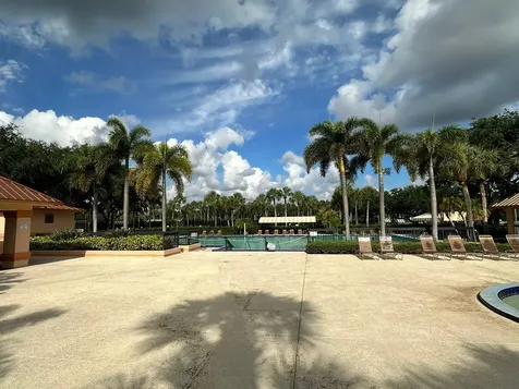 5718 57th Way West Palm Beach FL 33409