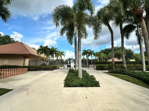 5718 57th Way West Palm Beach FL 33409