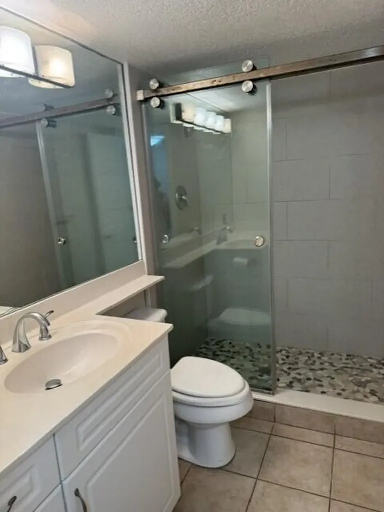 1000 Spanish River Road Boca Raton FL 33432