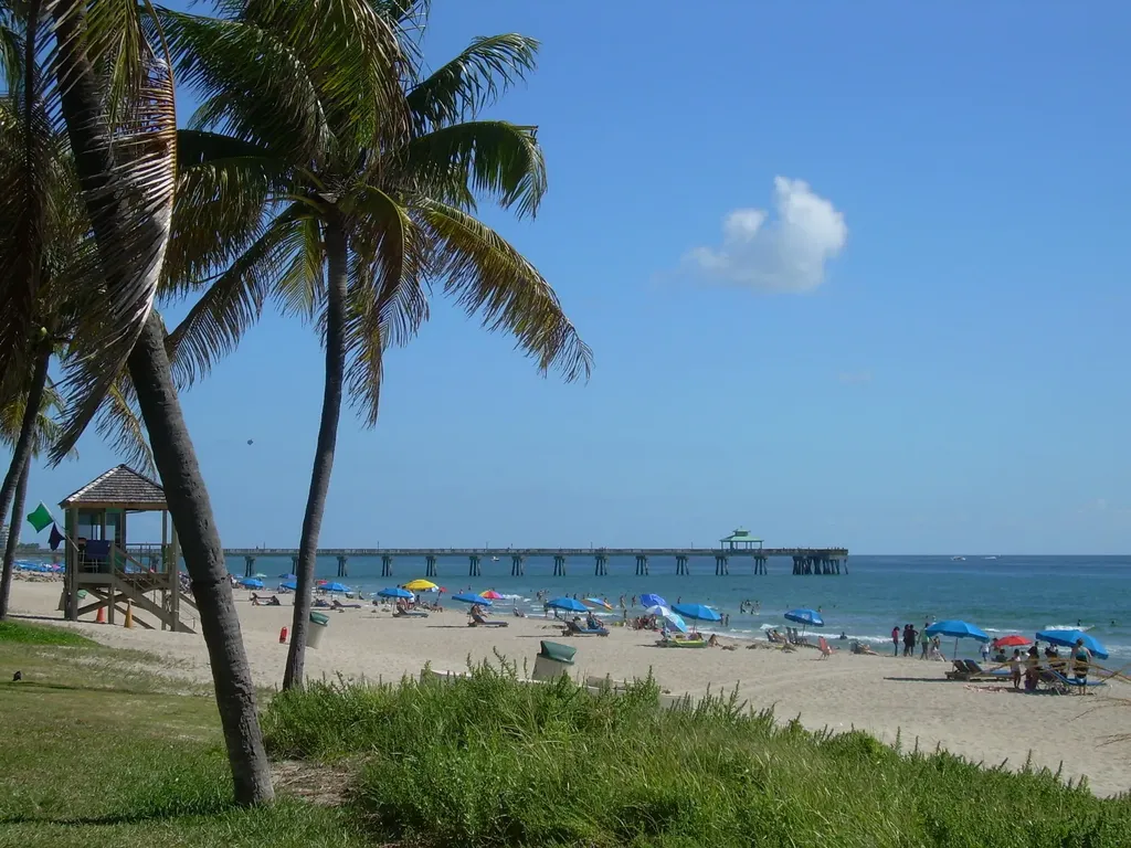 1000 Spanish River Road Boca Raton FL 33432