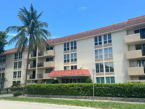 1000 Spanish River Road Boca Raton FL 33432