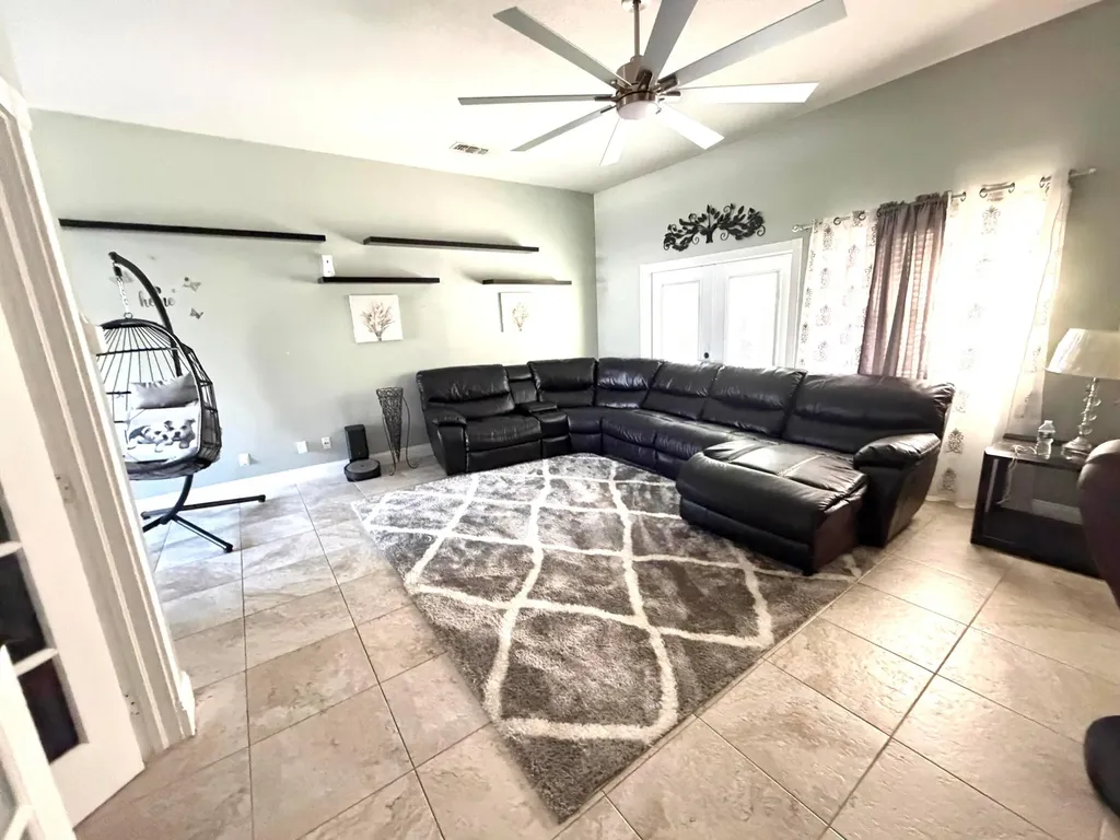 523 SW Gale Lane Port St Lucie FL 34953