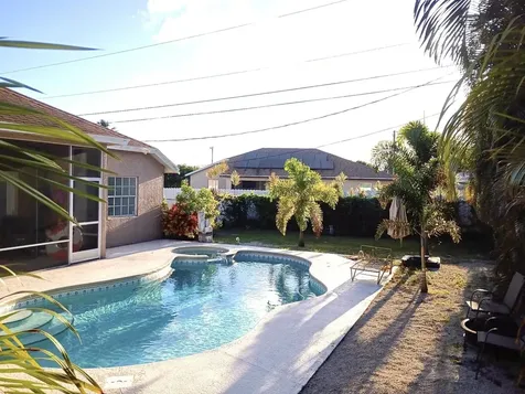 523 SW Gale Lane Port St Lucie FL 34953