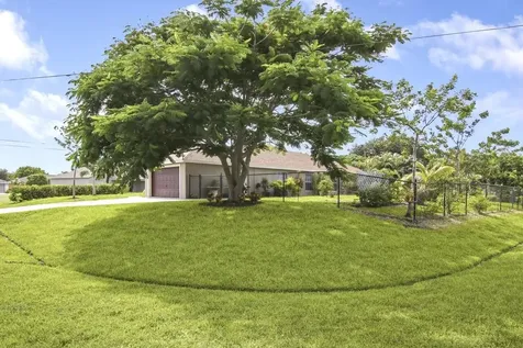 523 SW Gale Lane Port St Lucie FL 34953