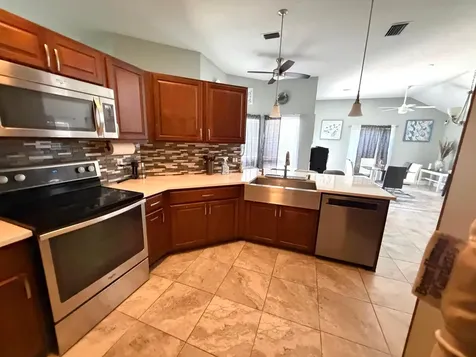 523 SW Gale Lane Port St Lucie FL 34953