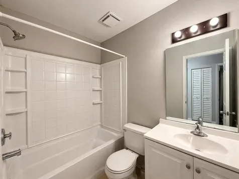 568 SE Chapman Avenue Port St Lucie FL 34984