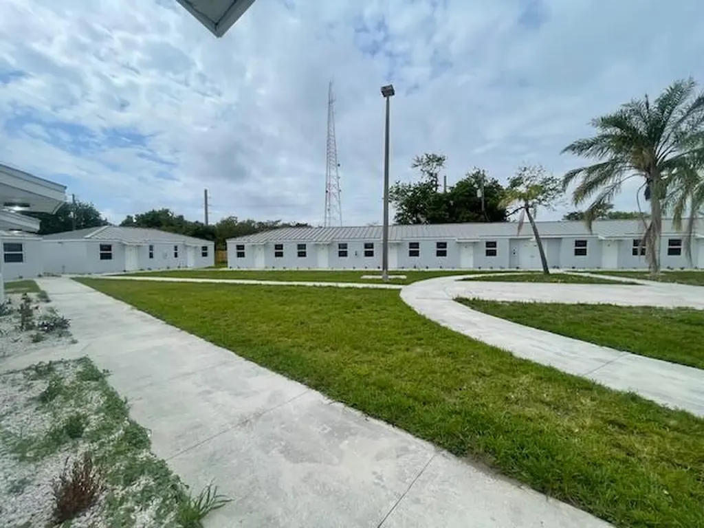 4393 Windsor Avenue West Palm Beach FL 33407