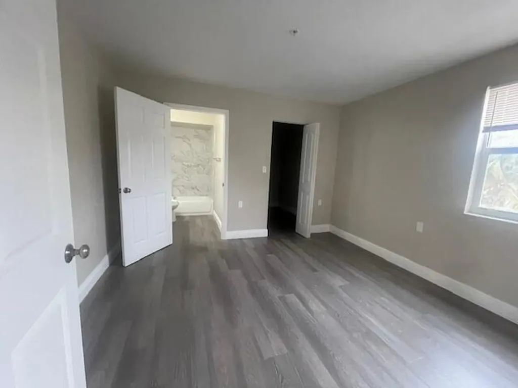 4393 Windsor Avenue West Palm Beach FL 33407