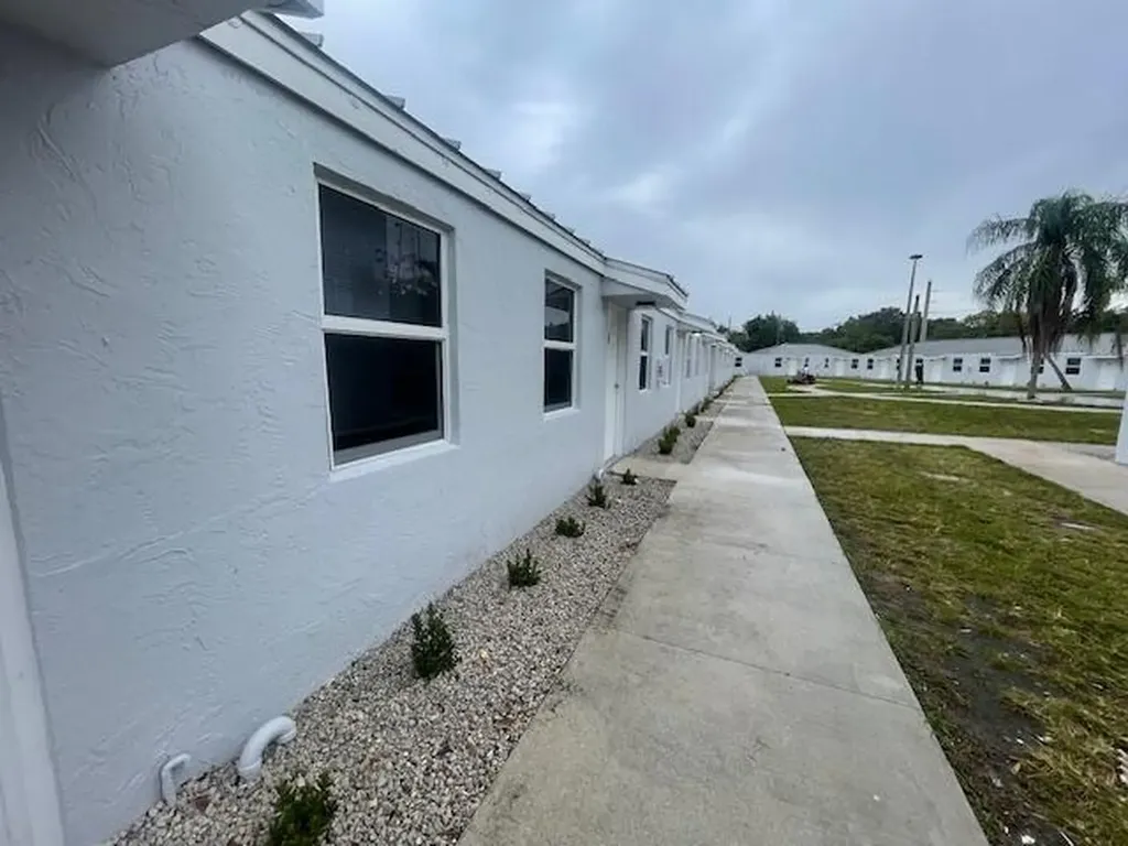 4393 Windsor Avenue West Palm Beach FL 33407
