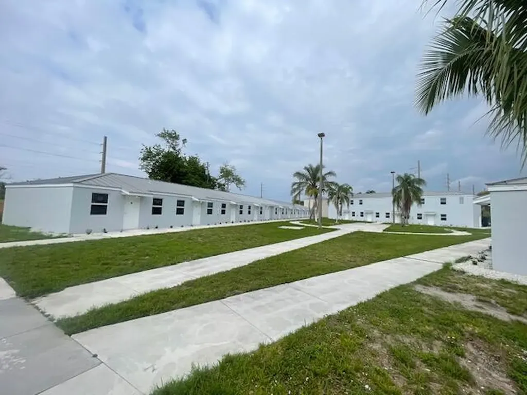 4393 Windsor Avenue West Palm Beach FL 33407