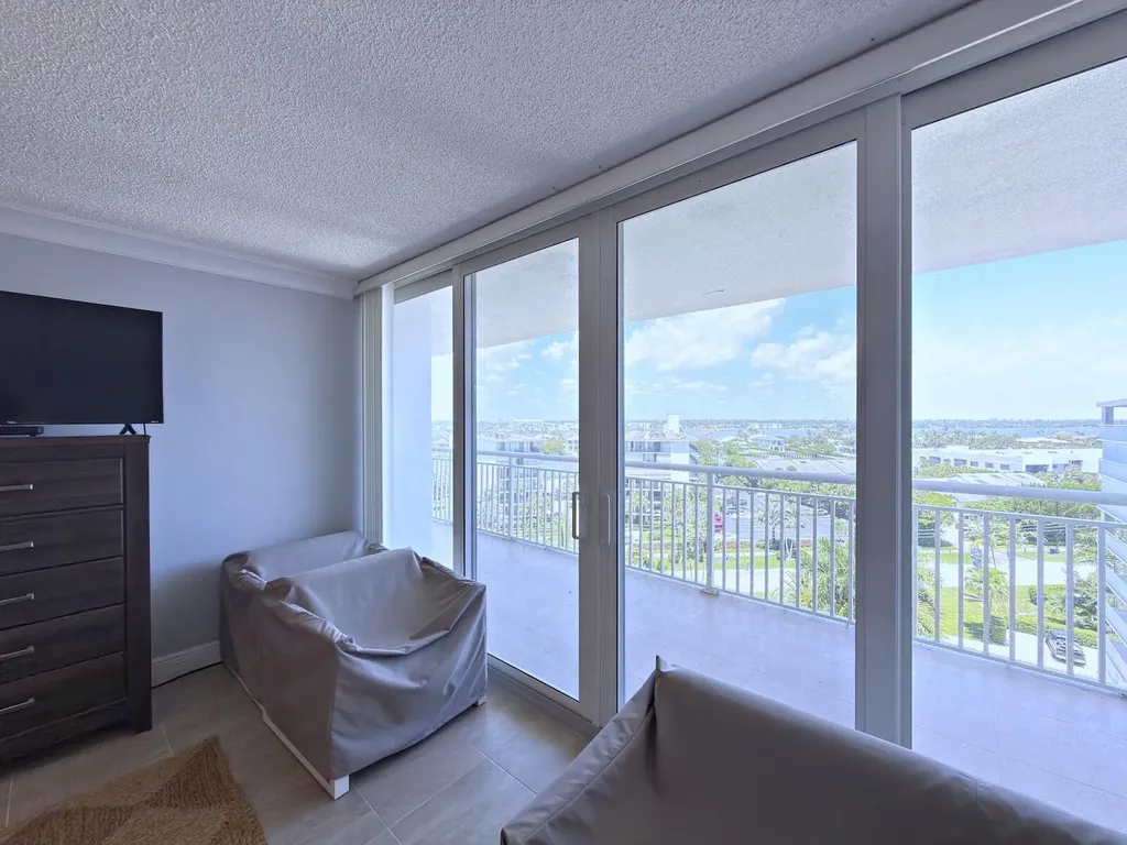 3546 S Ocean Boulevard South Palm Beach FL 33480