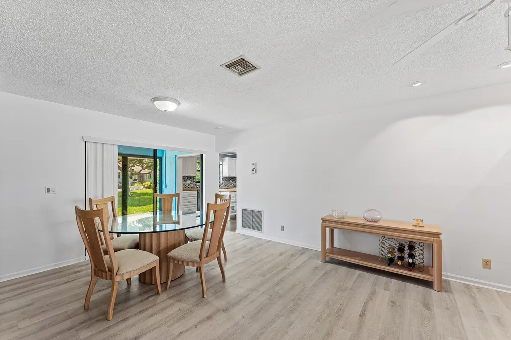 9890 Papaya Tree Trail Boynton Beach FL 33436