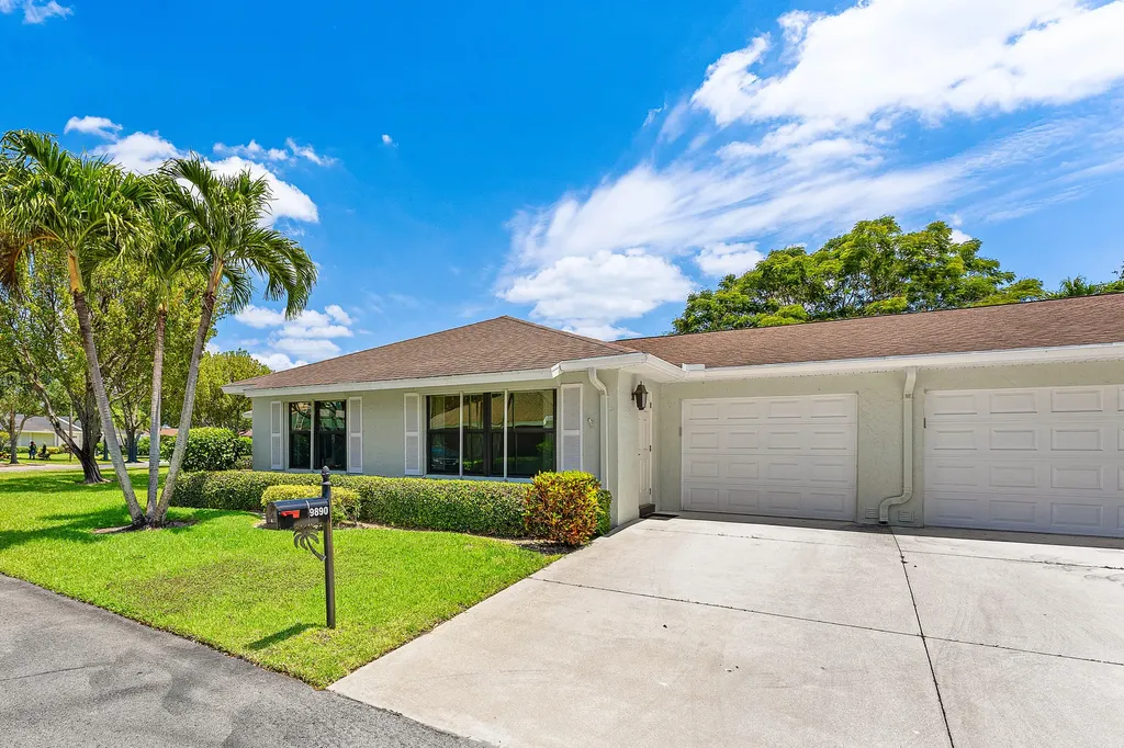 9890 Papaya Tree Trail Boynton Beach FL 33436