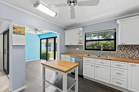 9890 Papaya Tree Trail Boynton Beach FL 33436