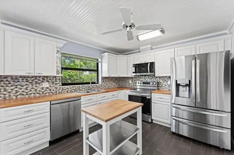 9890 Papaya Tree Trail Boynton Beach FL 33436