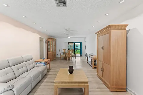 9890 Papaya Tree Trail Boynton Beach FL 33436