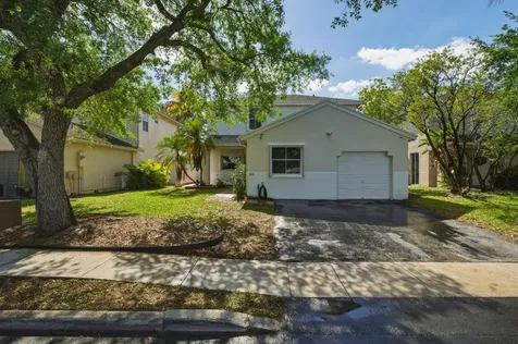 310 NW 207th Way Pembroke Pines FL 33029