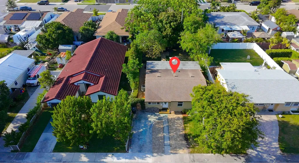 429 Summa Street West Palm Beach FL 33405