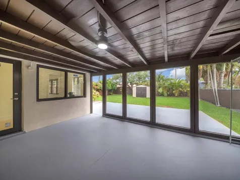 381 NE 43rd Court Oakland Park FL 33334