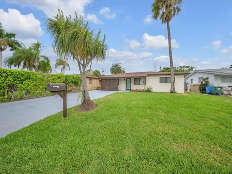 381 NE 43rd Court Oakland Park FL 33334