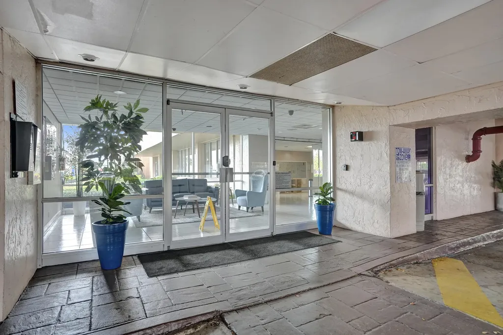 740 S Federal Highway Pompano Beach FL 33062