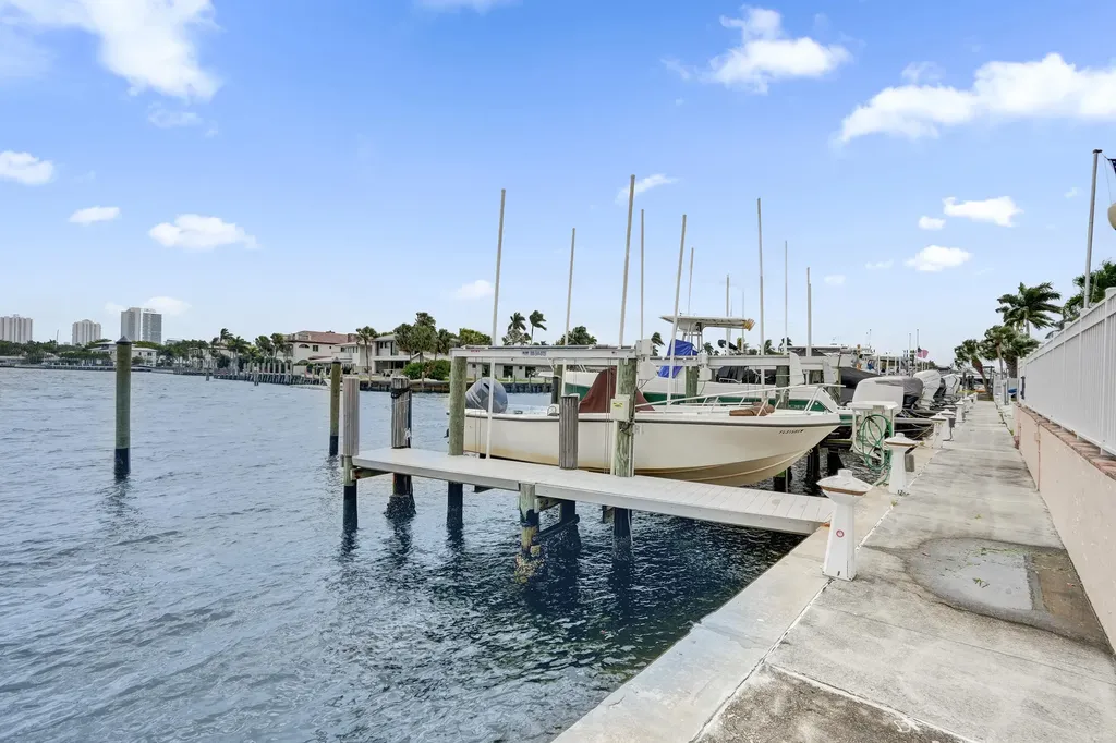 740 S Federal Highway Pompano Beach FL 33062
