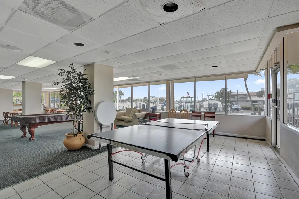 740 S Federal Highway Pompano Beach FL 33062