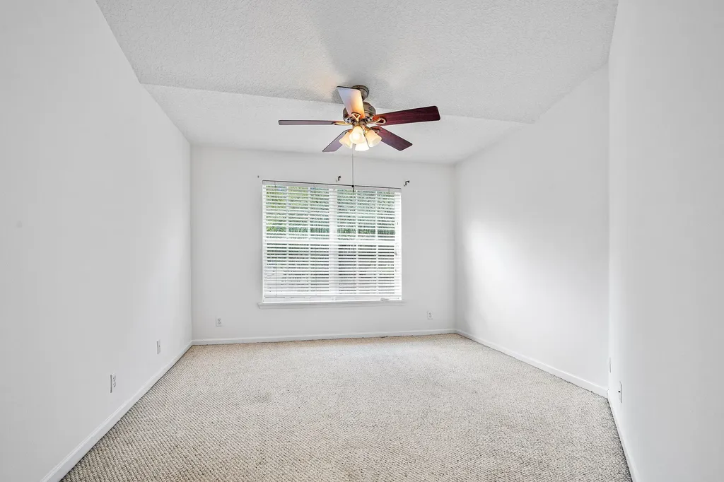 9049 Tremezzo Lane Boynton Beach FL 33472