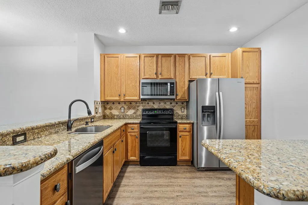 9049 Tremezzo Lane Boynton Beach FL 33472