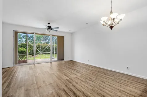 9049 Tremezzo Lane Boynton Beach FL 33472