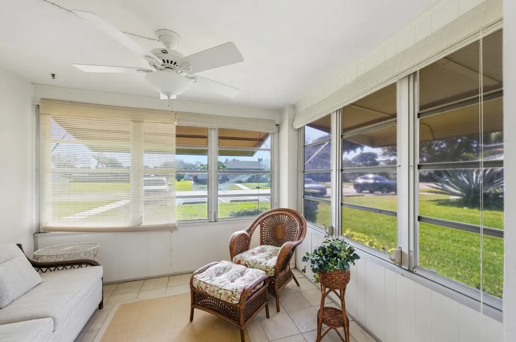 940 S Drive Terrace Delray Beach FL 33445
