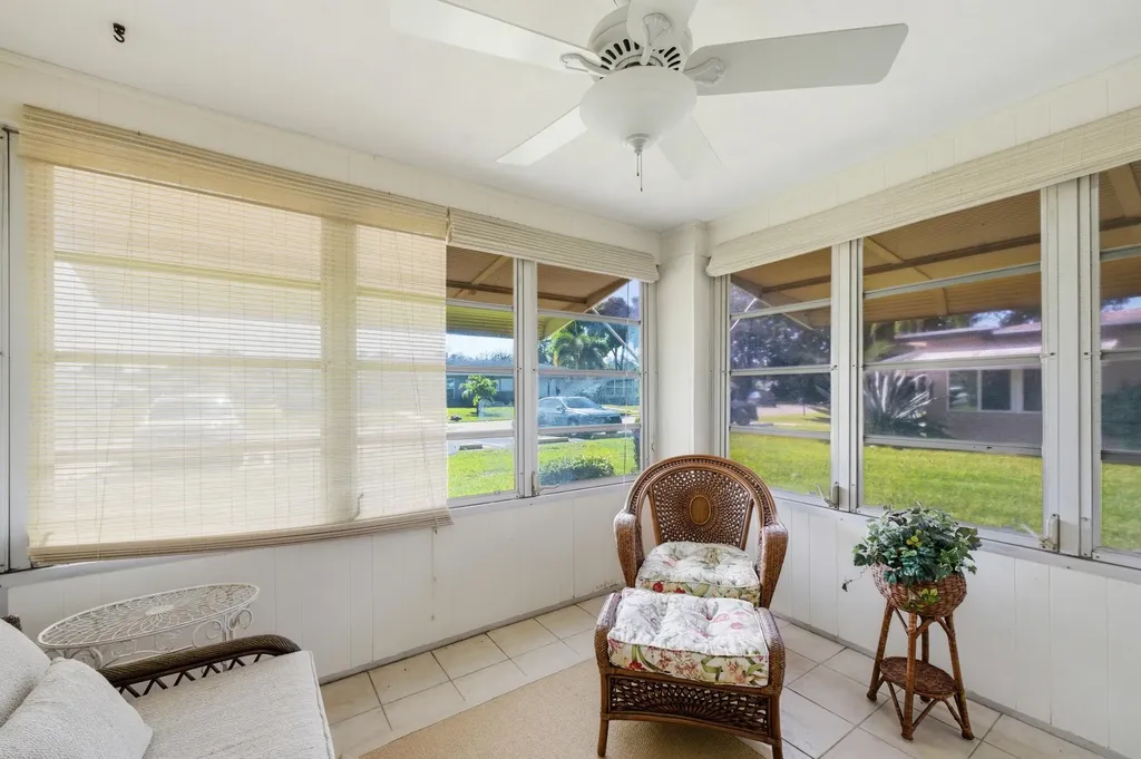 940 S Drive Terrace Delray Beach FL 33445