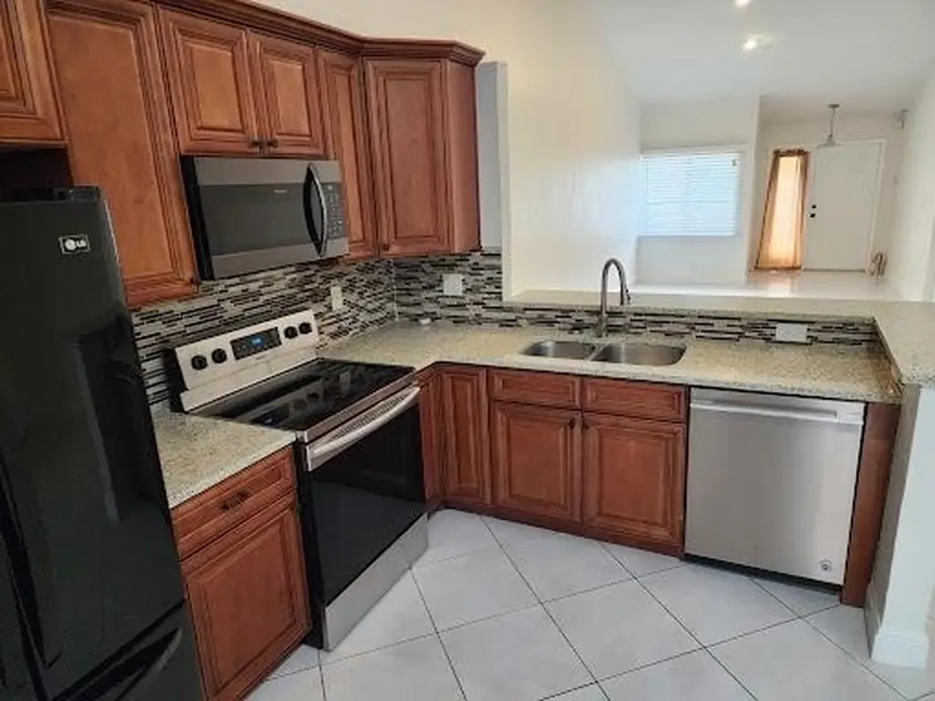 1031 NW 79th Avenue Plantation FL 33322
